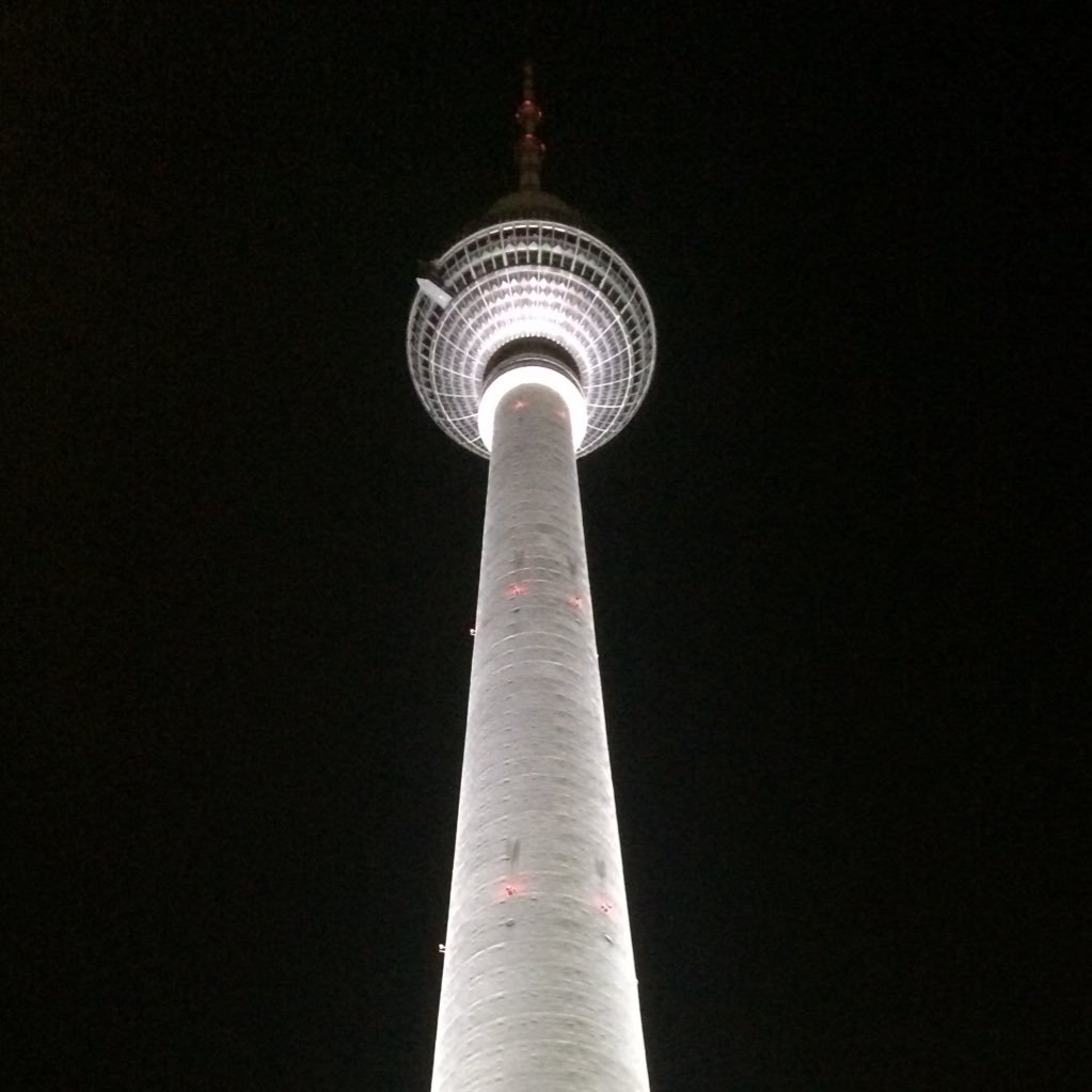 CloudyCrafter's profile picture. 