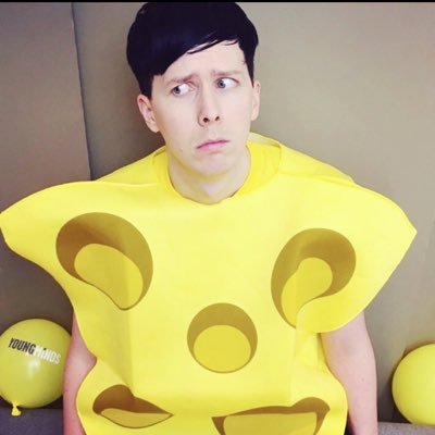 This is a free follow from @PhansBread You don't have to follow this account back 💛Have a lovely day💛