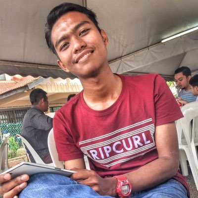 muszsurf's profile picture. simple👌🏻