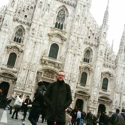 ermndrl's profile picture. 