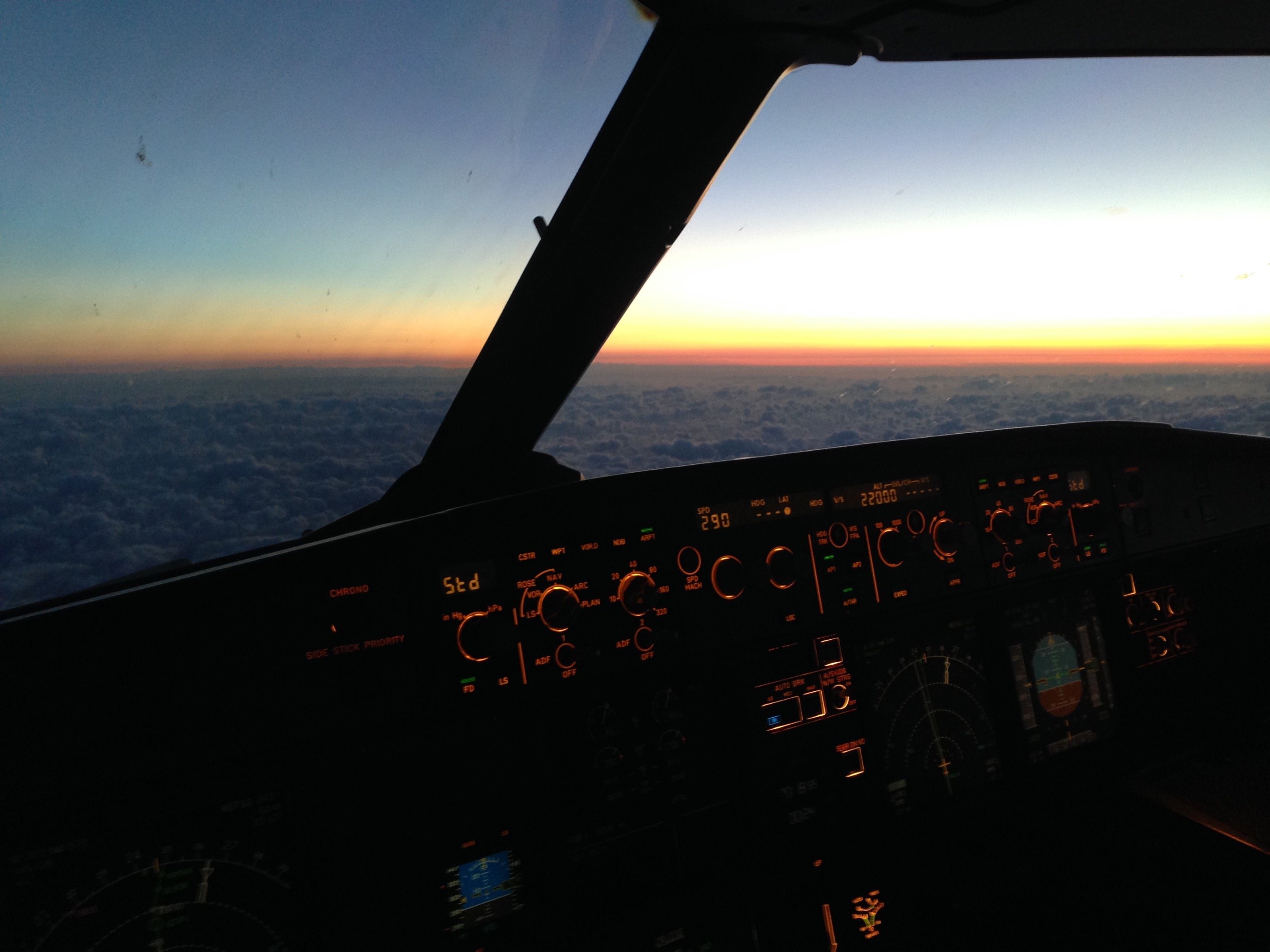 Wilson_C01's profile picture. Airline Captain and flight instructor.
Anything flying, rugby, NFL, NHL or MLB related