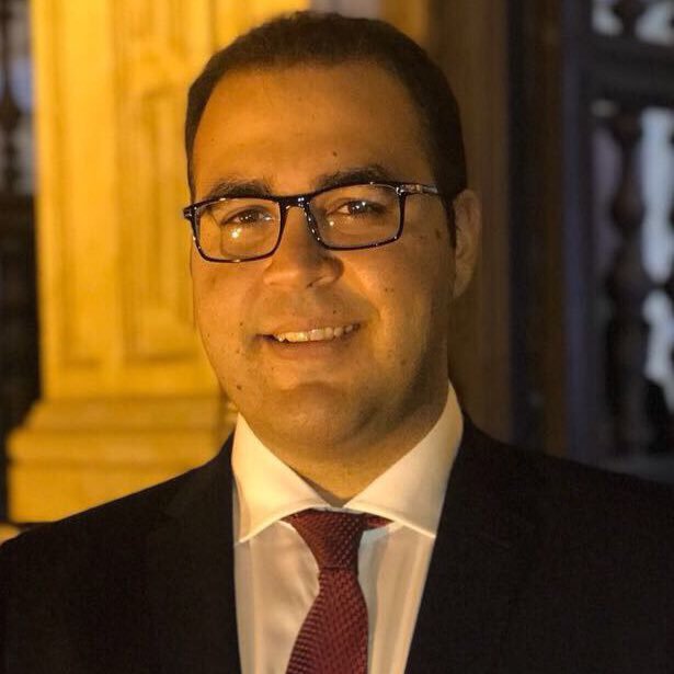 Advogado, cidadao apreensivo com o futuro do pais.