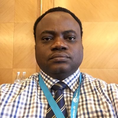 Senior Health Supply Chain Expert passionate about global health and capacity building. Engaged to change the world on a case-by-case basis 😃Tweets are my own