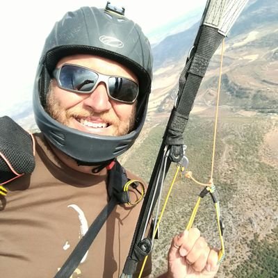 pkuchta's profile picture. Software developer. Paragliding enthusiast.