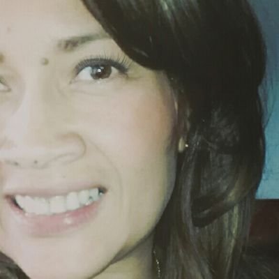 Desciende a las profundidades de ti mismo, y logra ver tu alma buena. La felicidad la hace solamente uno mismo con la buena conducta. Socrates.