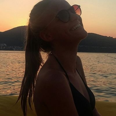 lauraa_claux's profile picture. 