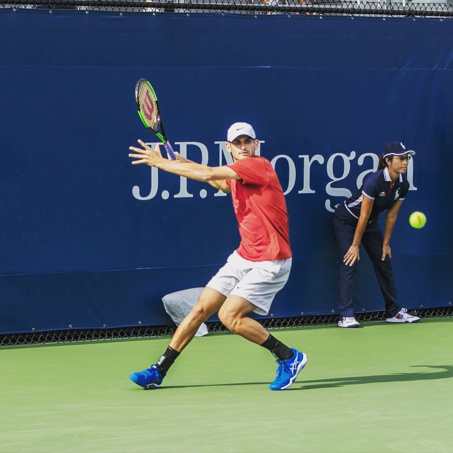 Former Professional Tennis Player. University of Illinois Alum. Entrepreneur.