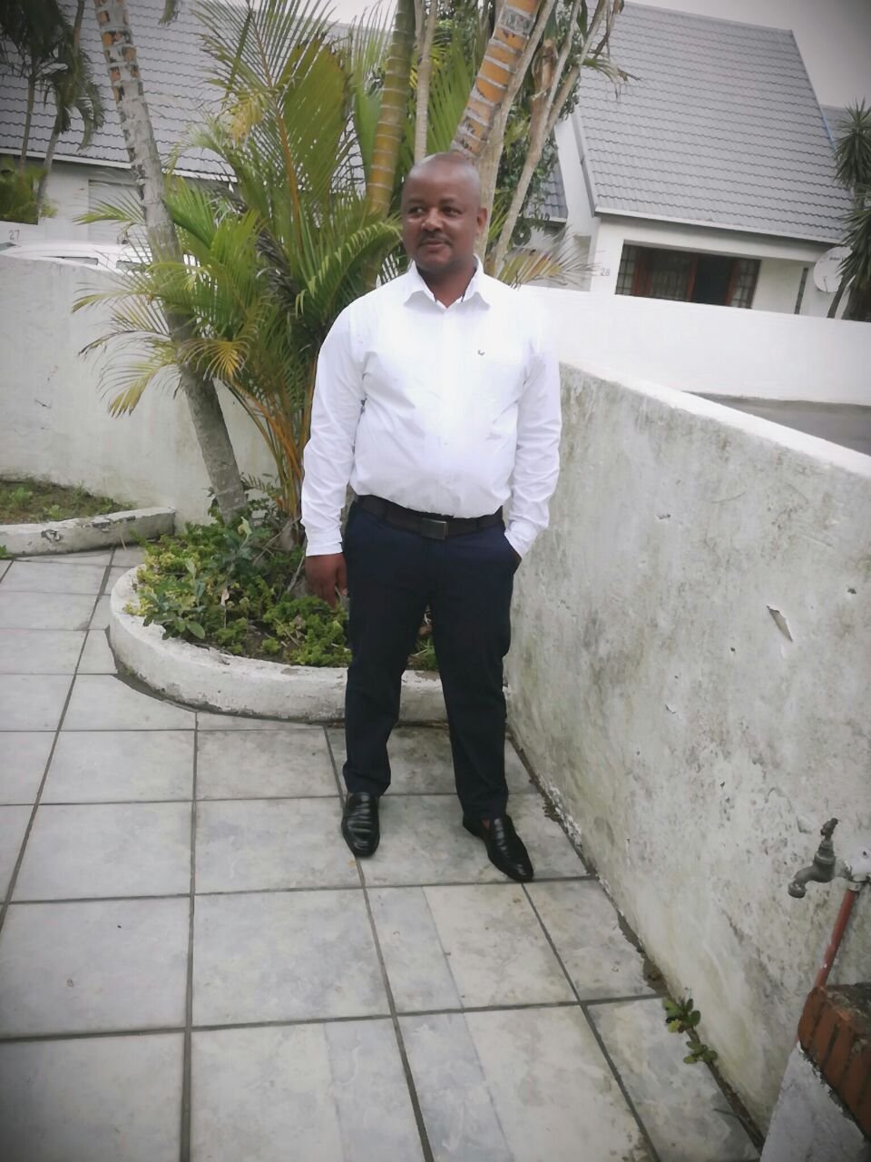 makhe19's profile picture. Just the guy from nxt door....