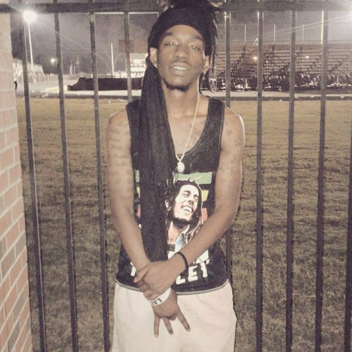 I'm on a mission, survival is real..
Fuck how I fix it, admire the repairs👌🏿
💰🏃🏿💨