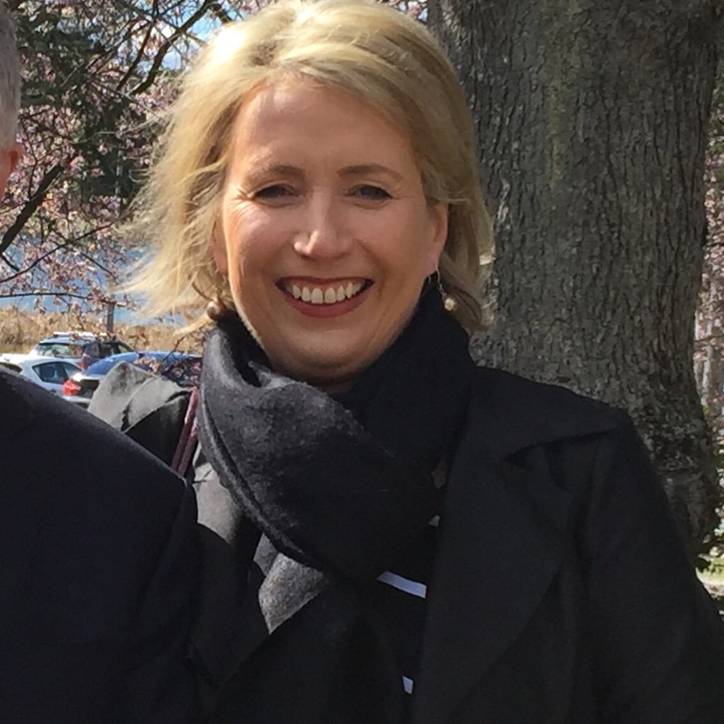 annacreynolds's profile picture. Former journalist and broadcaster, portrait artist, writer, digital storyteller. https://t.co/fTVBSXjhAc