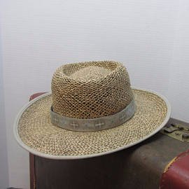 StCyrWrites's profile picture. Writer of erotica, lover of the human condition and the beauty derived from pleasing each other. Website at https://t.co/Q5g9fFwXFk