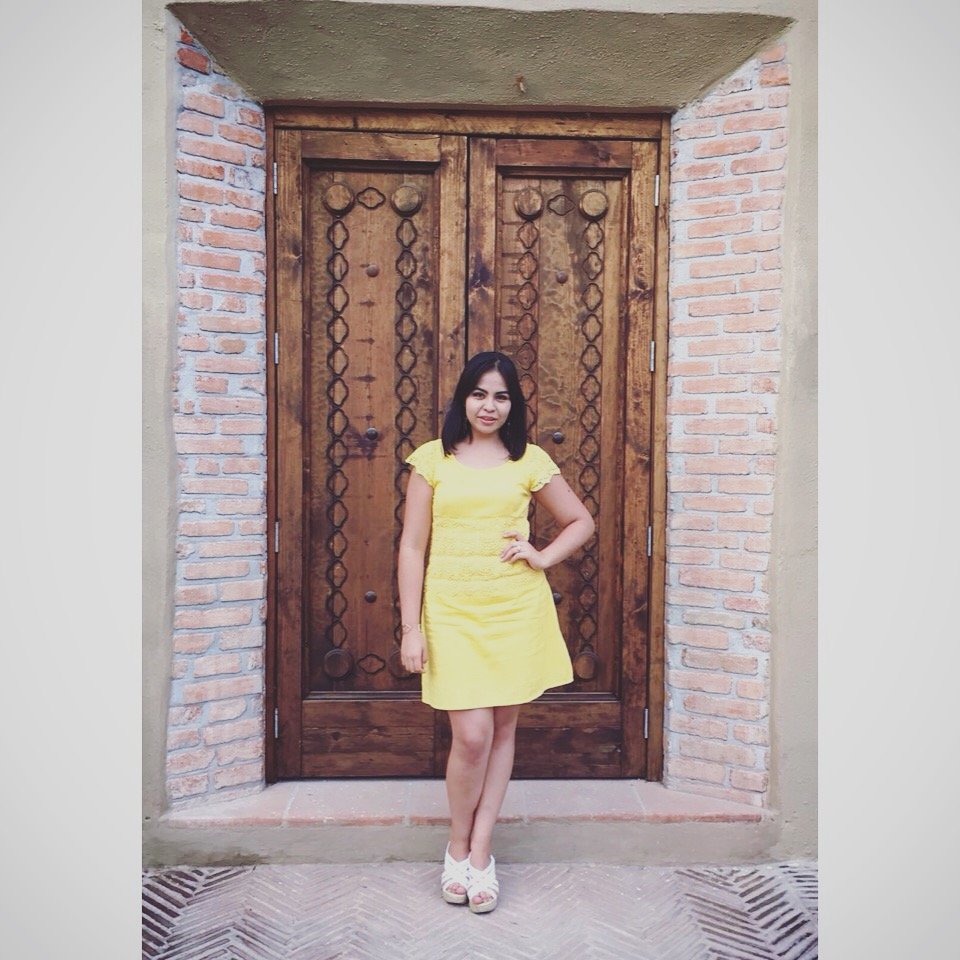 FerchisMG_2797's profile picture. Sólo quiero la noche si la aurora la diluye en azul y rosicler. Lo que mi alma ignora, Eso es lo que quiero poseer. 3