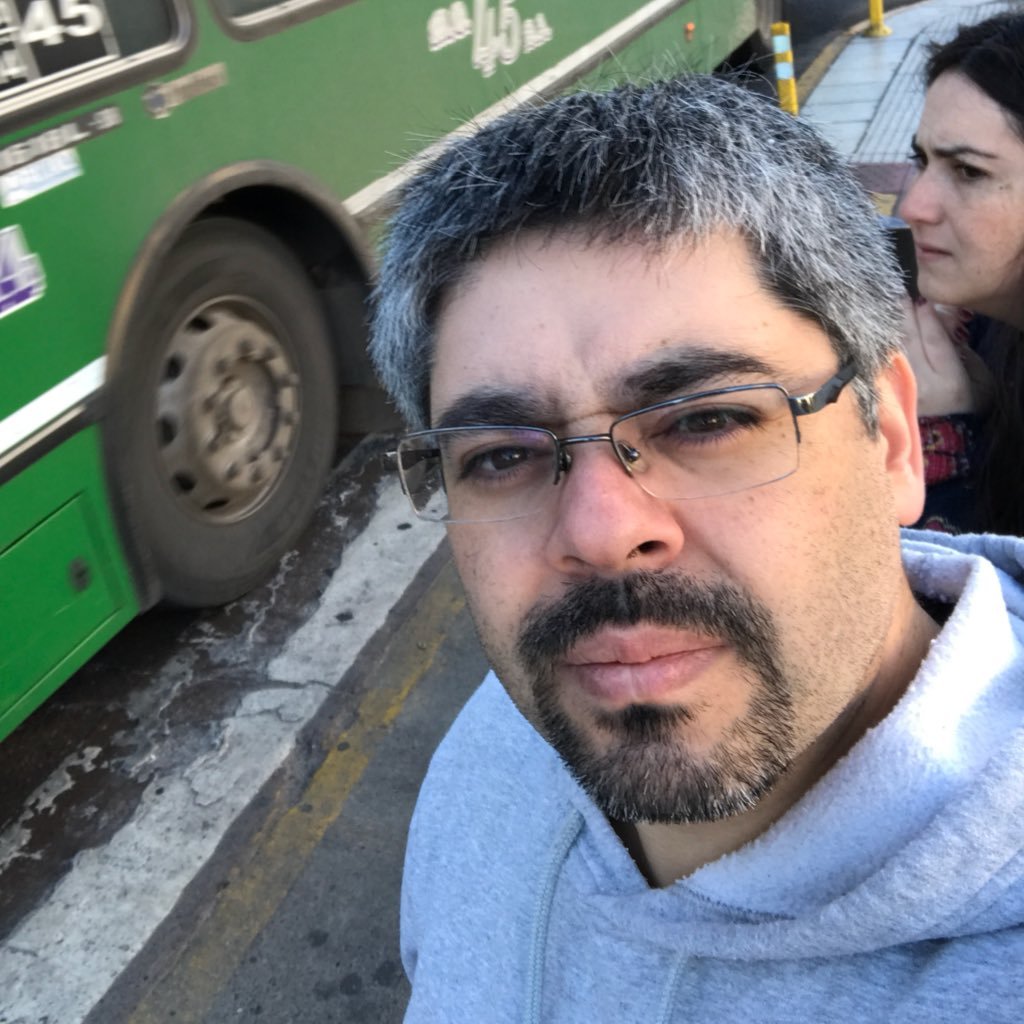 Alex Ulloa (agulloan) Twitter