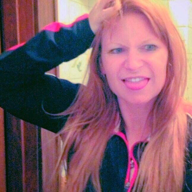 MicheleSobye's profile picture. Figuring it out one day at a time. #dreamer #animallover #Lupussufferer #entrepreneur #crossfit #advocare We all have the power to make a difference✌🏻