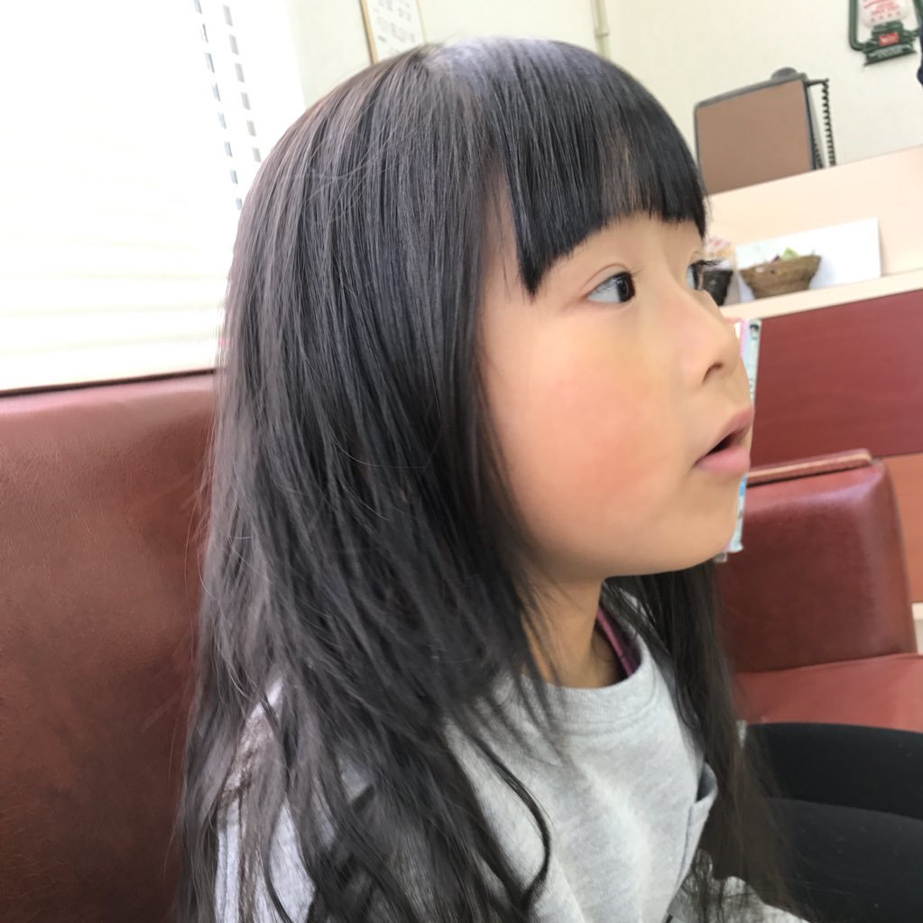 tsuyuka7's profile picture. 上を向いて歩こうかw