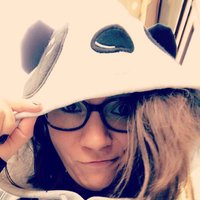 GeekMonkey 🌸 (@lora05) 's Twitter Profile