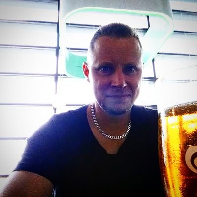 TommyLindmark's profile picture. Mest i skogen. Tidigare bromskloss i KB65 Hockey.