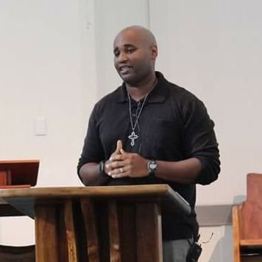 jesusandjoe8698's profile picture. Walking like Jesus