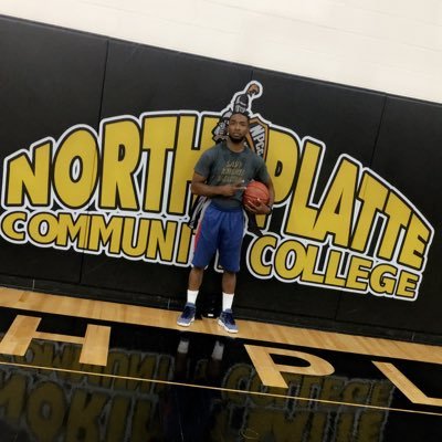 Women's assistant basketball coach @North Platte Community College. Basketball is my first love and Coaching is my passion. #LadyKnights🏀#KingUp