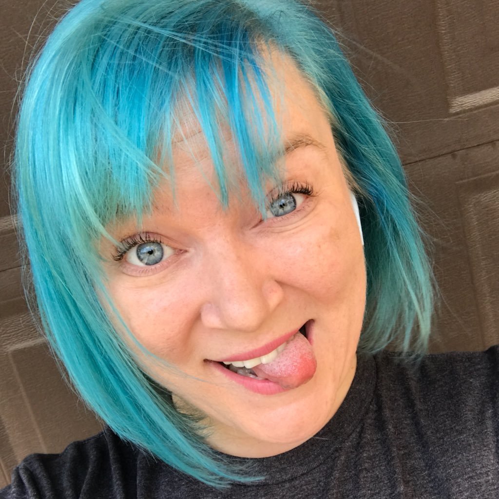 bigmoneyerica's profile picture. she/her