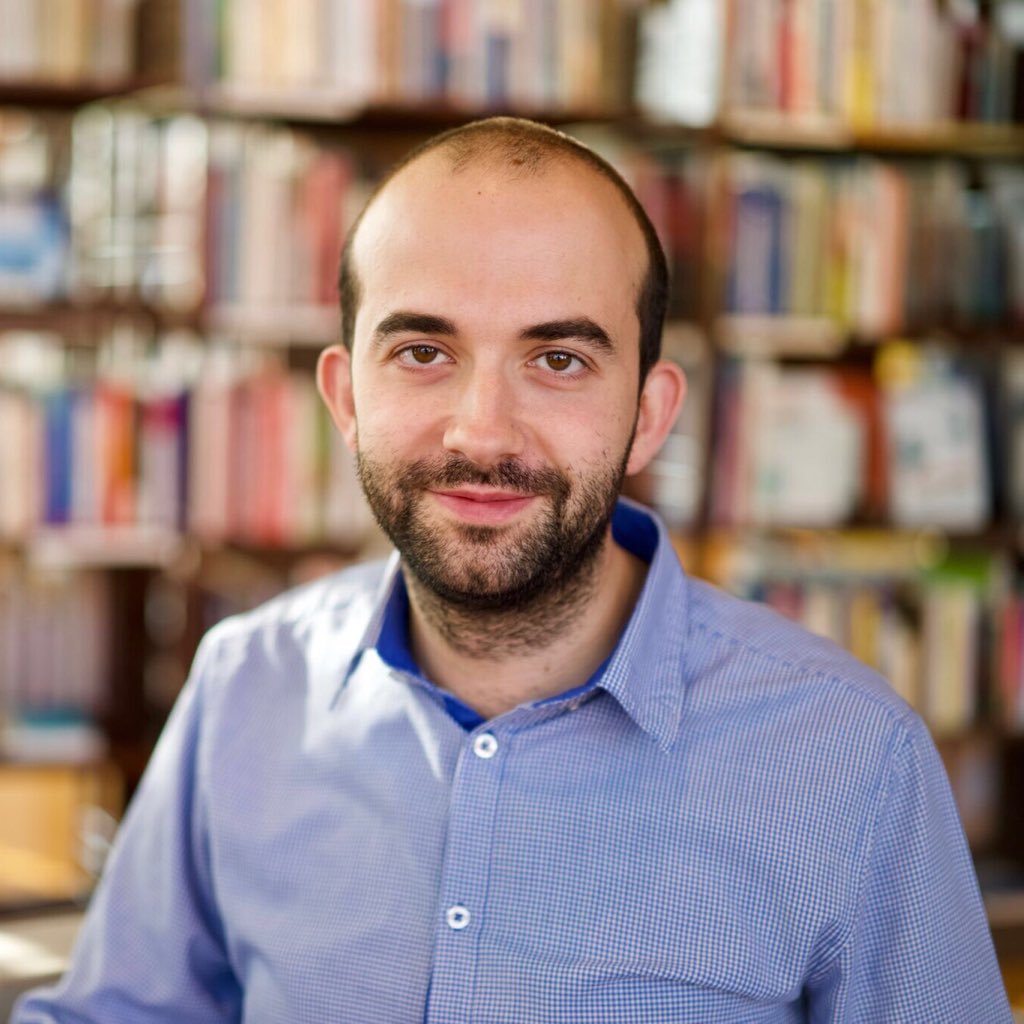 Data Engineering. Digital Banking & Energy Industry. Language Aficionado.