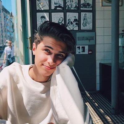 AgnieszkaBehmke's profile picture. #teamrieger