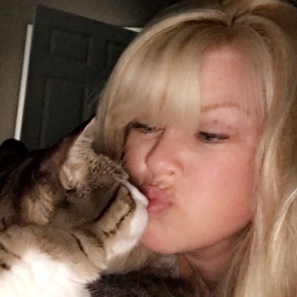 jenn_dillman's profile picture. 