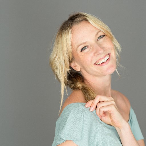 Love Alchemy Coaching, The Art of Living the Life of Your Dreams. Kundalini Yoga Teacher and HypnoBirthing Coach for Pregnant Families!