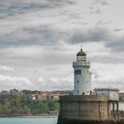 Residente en Getxo.
Apoyamos el comercio y el deporte de #Getxo.Por un Getxo estupendo. Porque nos lo merecemos
. Opinión independiente. Juntos somos poderosos