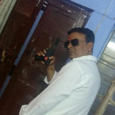 VivekSharma515's profile picture. LIVE LIFE KINGSIZE