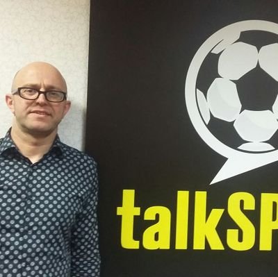 NEW account is DRUM ROLL.. 
@topicalcomedian PLEASE follow!

Biog: @talkSPORT #BBCRadio4 #soccerAM 
 MC #comedybeast #acemonday