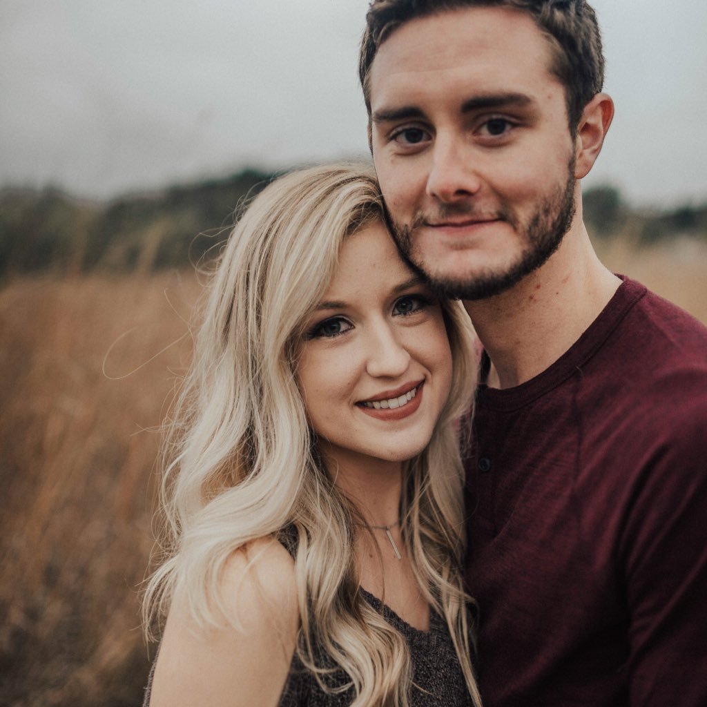 notsayingbrenna's profile picture. Bio's are dumb.