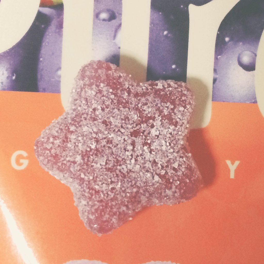 ro_gu77's profile picture. nanaで歌ってるゴリラです。(♀) 唐突に絡みにいきます(ウホウホ) キャスもたまにしてるよ。 ツイ消し魔人わず。 アイコン→さやちん(好き)ヘッダー→ましゅ(らぶ)りけこ(笑)→キャス絡み/みゅ(旦那)