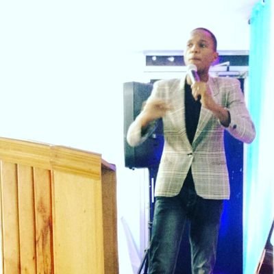 OscarMercedes71's profile picture. ÁPEIRON. Visión Diplomática.