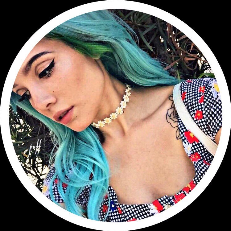 txmbry's profile picture. ⠀⠀⠀⠀⠀⠀ ❛ status update. ❜