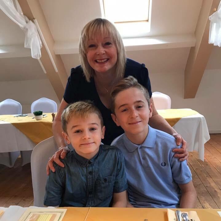 Busy mum of 2 boys, Food Technology teacher. Peaky Blinders fan, Adam Lambert lover.