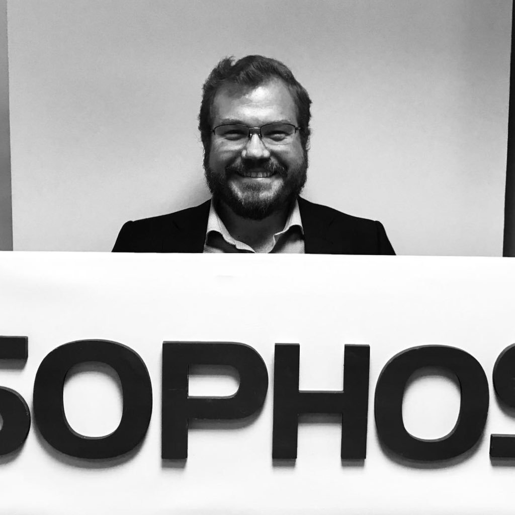 OscarLSmateos's profile picture. Ingeniero preventa en @Sophosiberia. Pescando nuevas tecnologias.