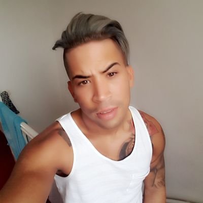 Alejand73209477's profile picture. Snapchat cubano_09