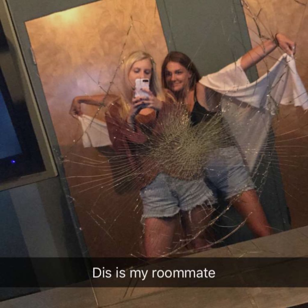 skidkneebee's profile picture. I know all fifty shades