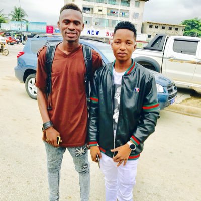 PetitEuro13's profile picture. Jeux Vidéo Musique Latine Musique