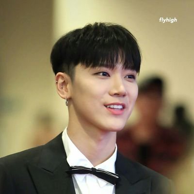 I am destined to marry TEN CHITTAPHON. | Living across the water across the deep blue ocean.
노력하는 네가 좋아. - 텐