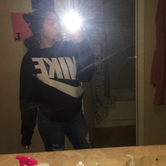 👑 .