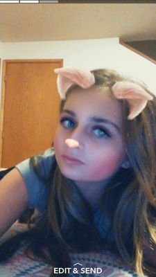 BillieuIsabel's profile picture. I like artsy pics and animals