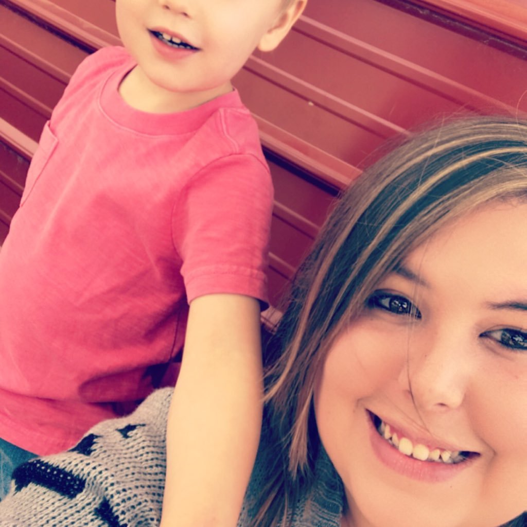 bethhannn1's profile picture. super mom. super tired.