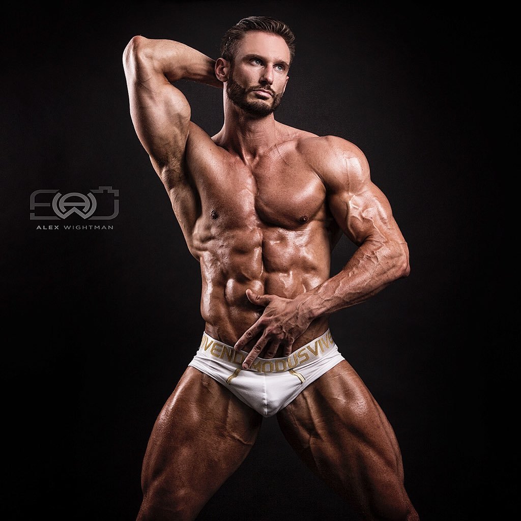 WBFF Pro | @fathersons_ model | 4x Cover Model | Online Coach | Fitness Model | @GHNutrition2015 sponsored athlete DC15