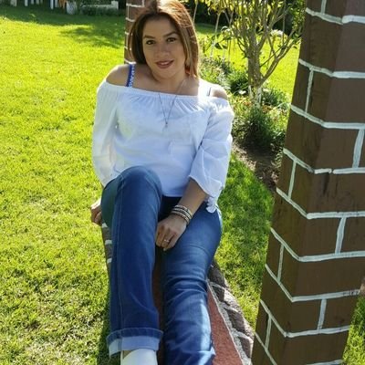 ilsii21's profile picture. instagram😊.  ilsii_cr
estilista profesional