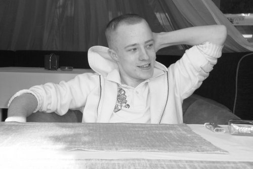 Paul1225's profile picture. 