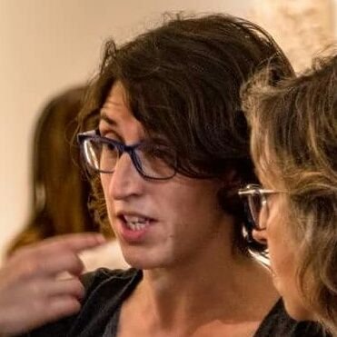 Historiadora de l'art. Mitja vida dedicada a l'educació artística i a la difusió del patrimoni.