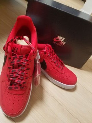 スニーカー好きです！
特にNIKEのスニーカー👟
買った靴は投稿していきます