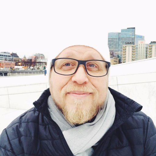 ivarlyngve's profile picture. Founder @ INNSÆI